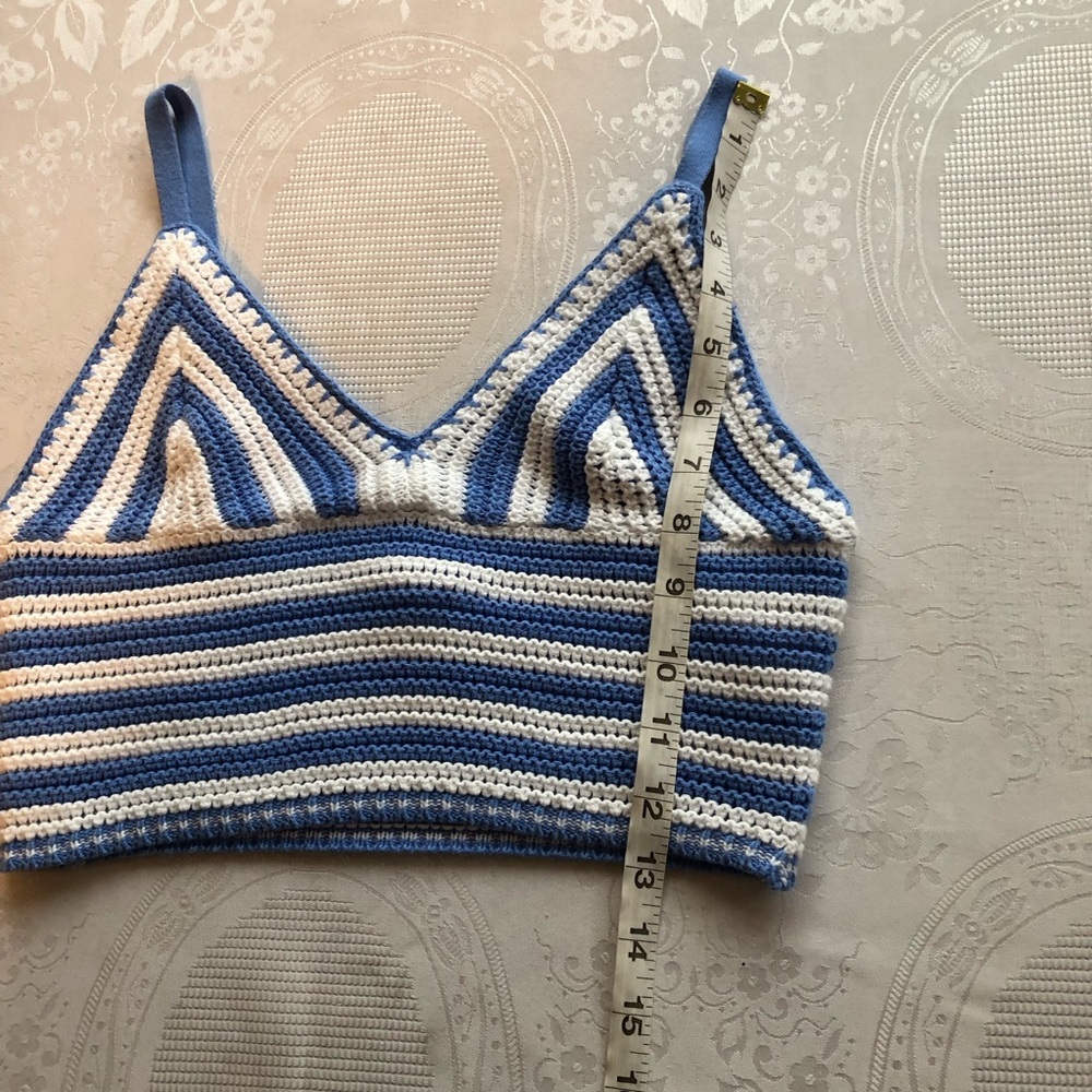 Hollister Blue/White Striped Crochet Knitted Crop Top Shirt Women’s Size S - Picture 12 of 16